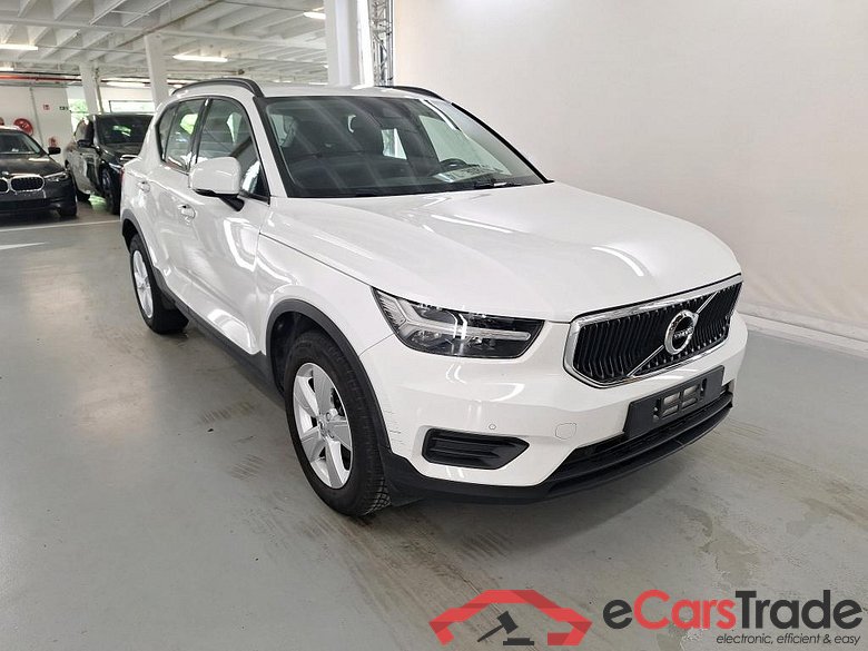 VOLVO XC40 1.5 T2 MOMENTUM CORE #2