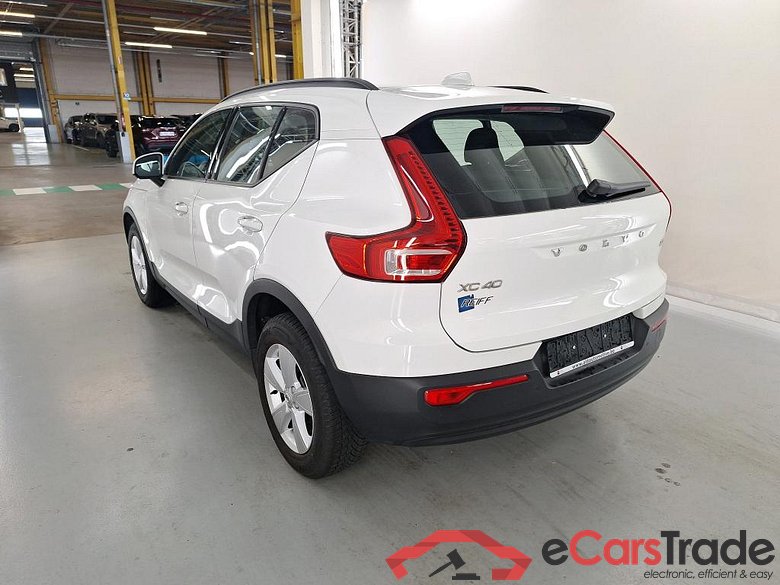 VOLVO XC40 1.5 T2 MOMENTUM CORE #3