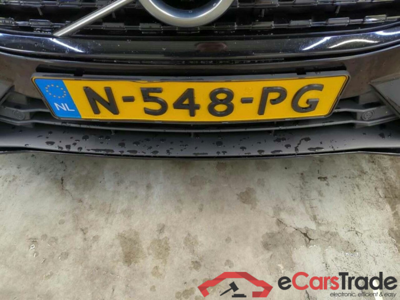 VOLVO V60 2.0 B3 Mom. Adv. #4