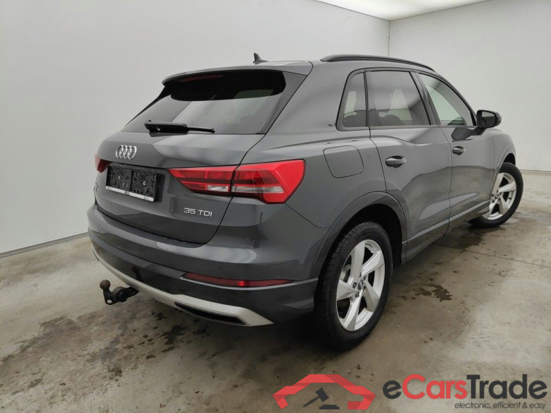 Audi Q3 35 TDI S tronic Advanced 5d #2