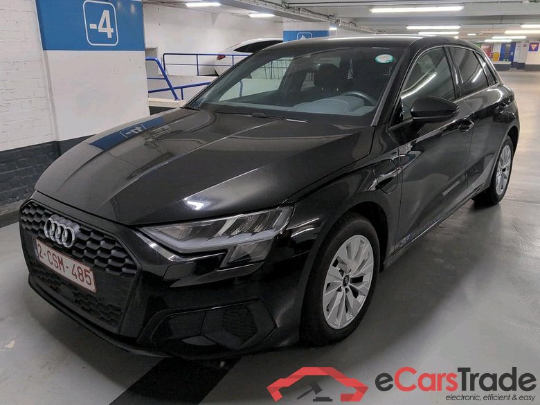 AUDI A3 1.4 40 TFSI E S TRONIC SPORTB ATTRACTION #1