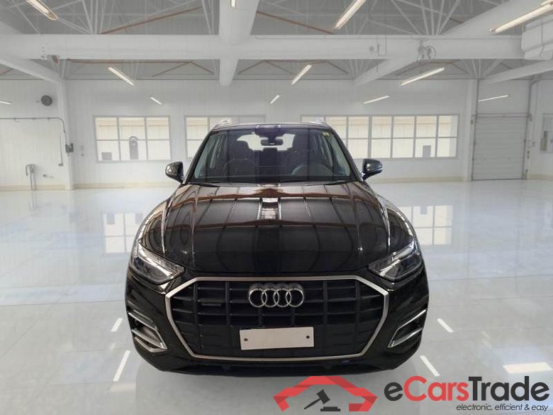 AUDI Q5 / 2020 / 5P / SUV 40 TDI BUSINESS QUATTRO S TRONIC #6