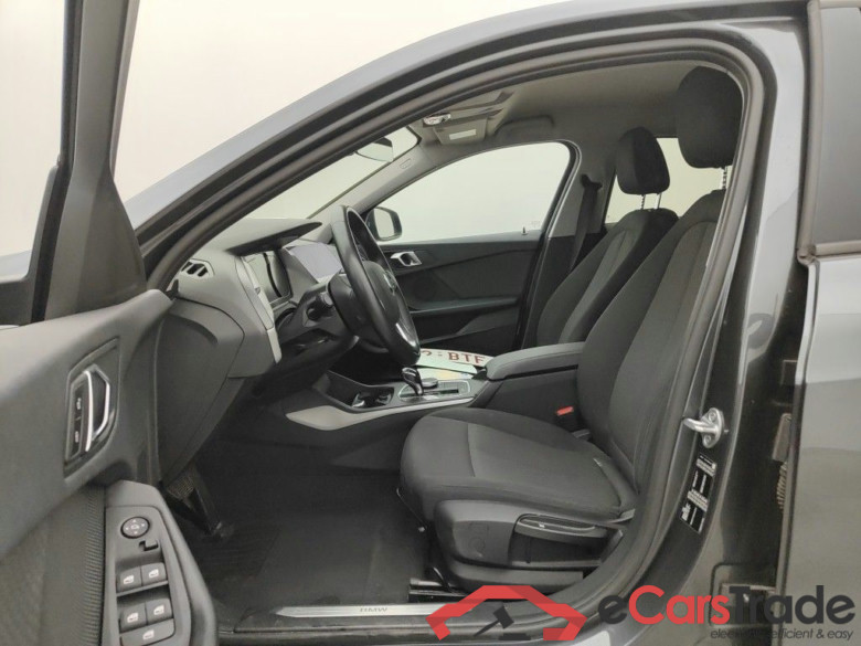 BMW 1 Reeks Hatch 118iA (103 kW) 5d #3