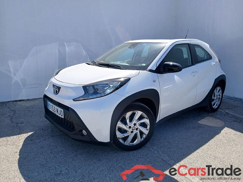 TOYOTA Aygo X Cross 1.0 VVT-I 72CV Play / 5P
