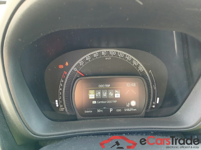 TOYOTA Aygo X Cross 1.0 VVT-I 72CV Play / 5P #4