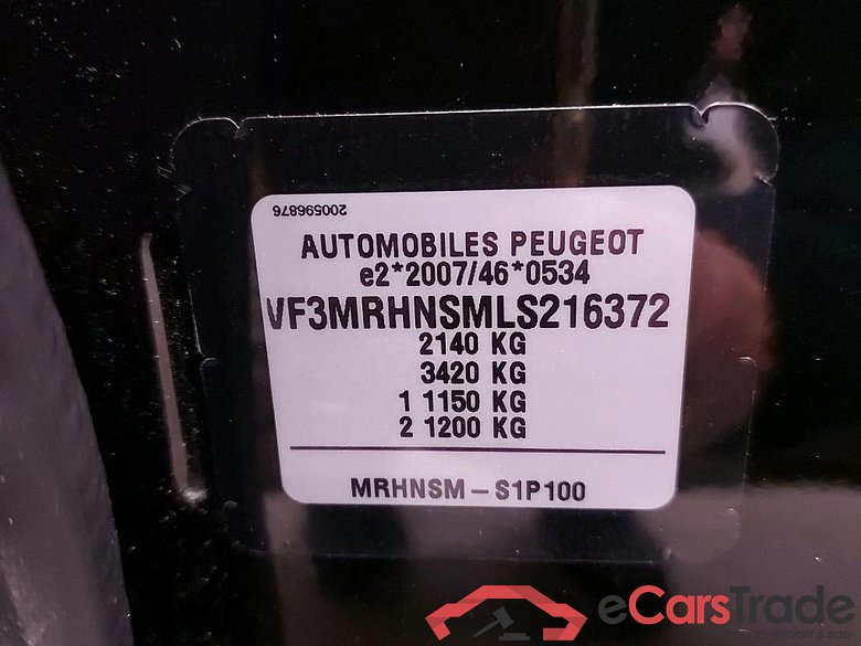 PEUGEOT - PEU 5008 PureTech 130PK Active With Two Removable Seats & Drive Assist & VisioPark I & Kids Pack * PETROL * #6