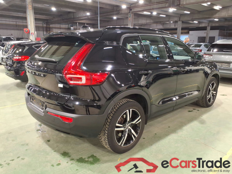 VOLVO XC40 1.5 T4 RECHARGE GEARTRONIC R-DESIGN #4