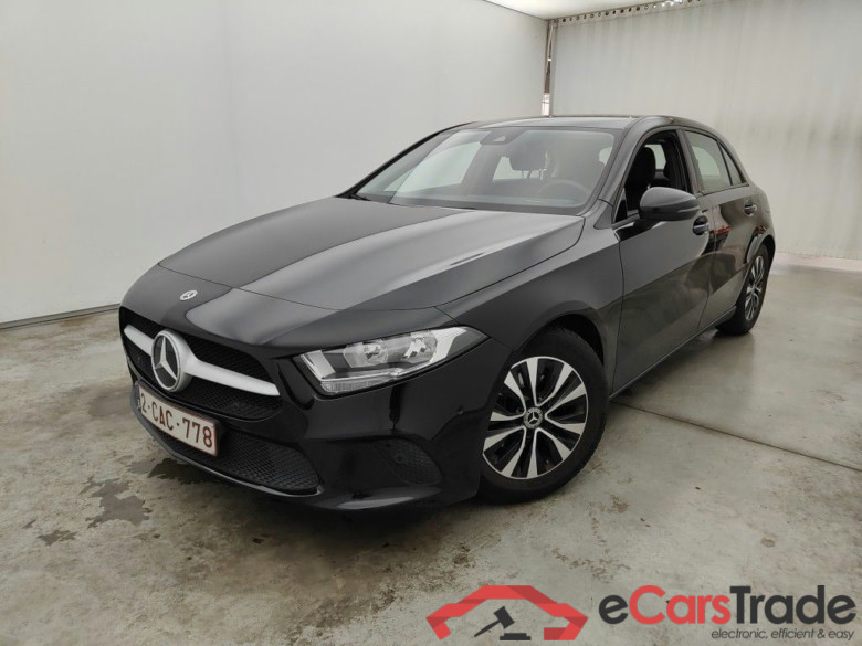 Mercedes-Benz A-Klasse A 180 Business Solution Essential 5d #1