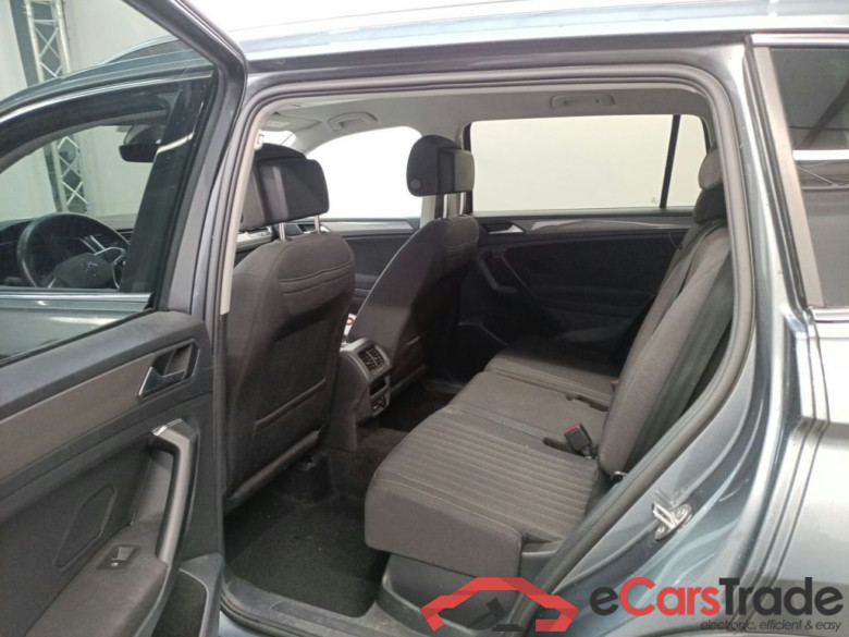 Volkswagen Tiguan Allspace 2.0 TDI Life Business 5d #3