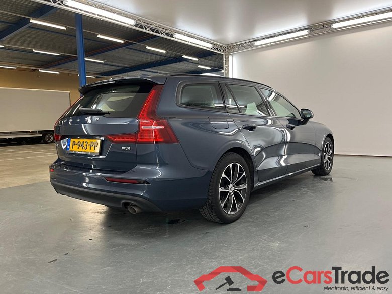VOLVO V60 2.0 B3 Momentum Advantage #4