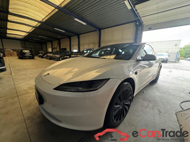 TESLA Model 3 62.5 kWh RWD