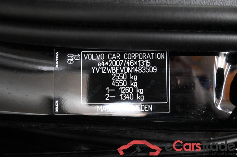 V60 Kombi Inscription Expression Recharge Plug-In Hybrid AWD 2.0 T6 251KW AT8 E6d #5