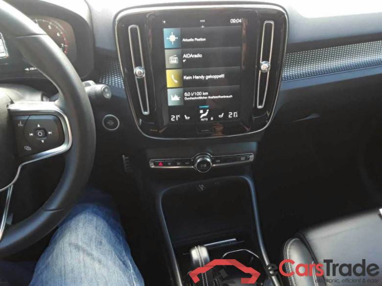 Volvo XC40 (2017->) DE - SUV5 T3 2WD EU6d, R-Design, 2020 - 2022 #4