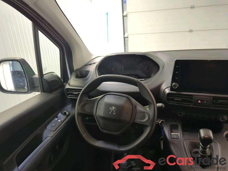PEUGEOT Partner 1.2 PT. Premium #3