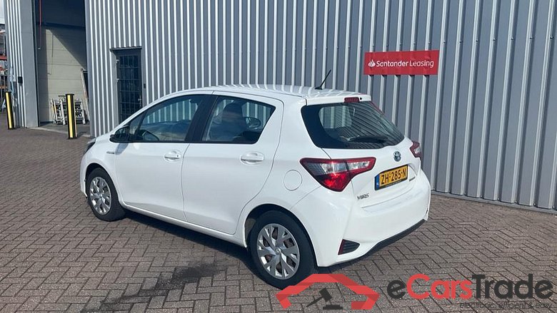 TOYOTA YARIS 1.5vvti hybrid active 74kW cvt aut #3