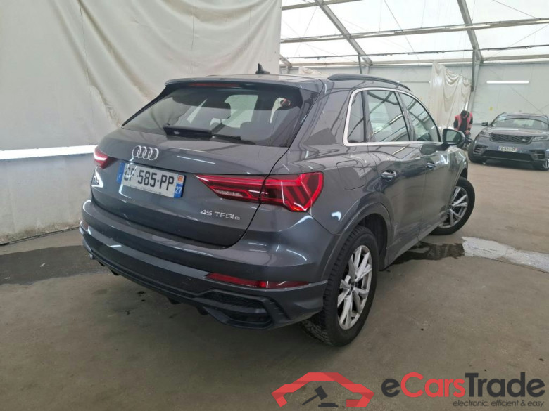 AUDI Q3 / 2018 / 5P / SUV 45 TFSI E 245 S TRONIC S LINE #3