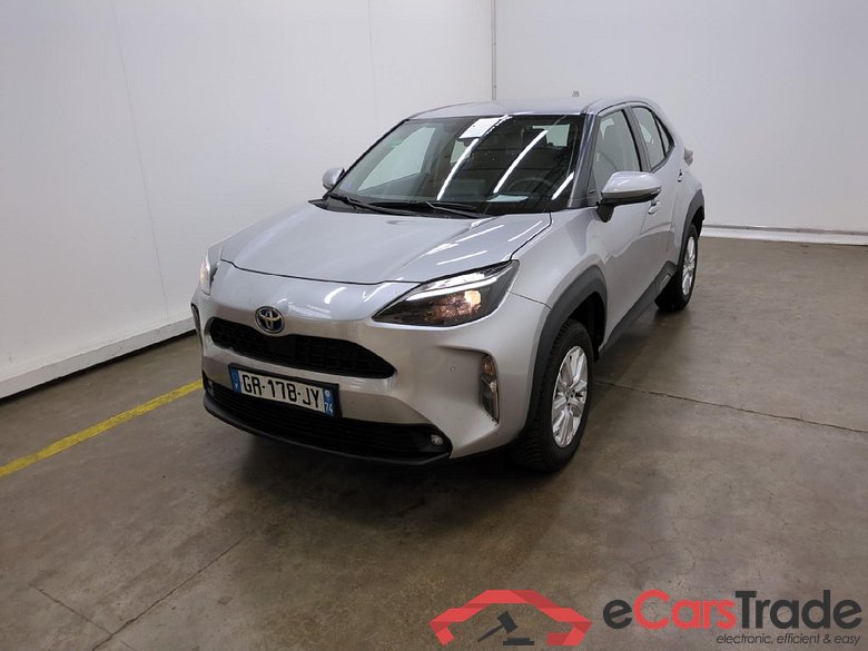 TOYOTA Yaris Cross Hybride / 2021 / 5P / SUV 1.5 HYBRID 116H DYNAMIC BUSINESS BEY AWD #1