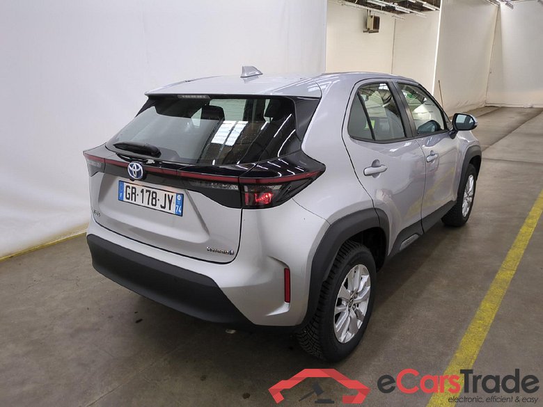 TOYOTA Yaris Cross Hybride / 2021 / 5P / SUV 1.5 HYBRID 116H DYNAMIC BUSINESS BEY AWD #3