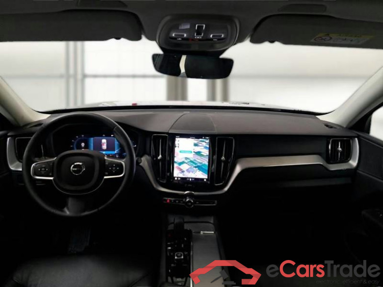VOLVO XC60 / 2021 / 5P / SUV T6 PLUG-IN AWD AUTO CORE #3