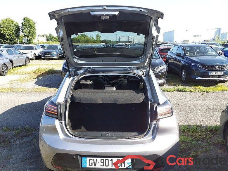 Peugeot 208 Allure 1.2L (1199 cc) 100 hp S&S, 6-speed manual (BVM6) #2
