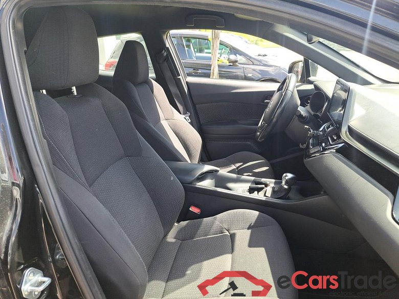 TOYOTA C-HR / 2016 / 5P / SUV 1.8 HYBRIDE 122 DYNAMIC BUSINESS #6