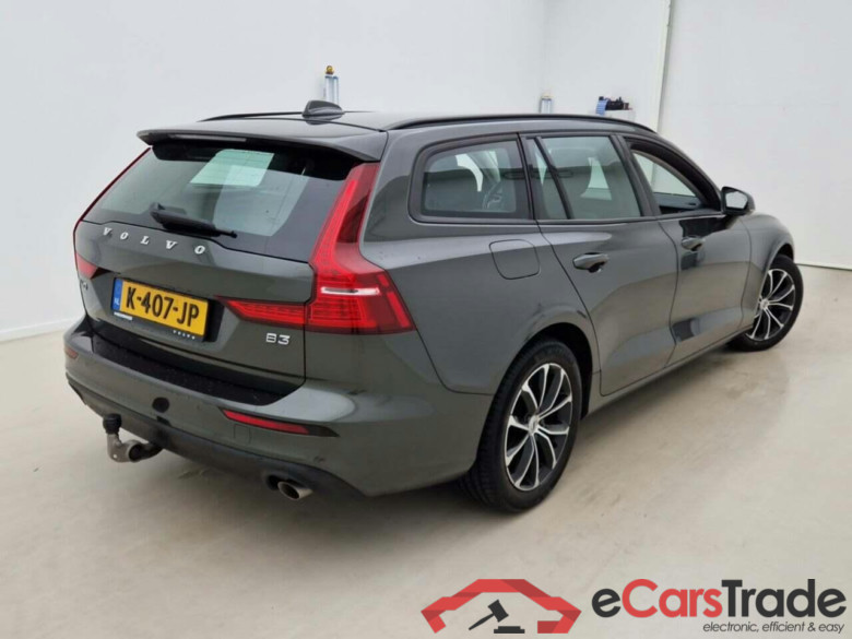 VOLVO V60 B3 Momentum Adv. Geartronic #2