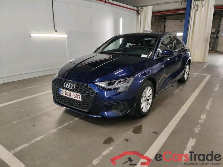 Audi A3 BERLINE A3 Berline 1.0 TFSi 30 Stronic Attraction B.E. (Mild Hybrid) 81kW/110pk  4D/P Auto-7