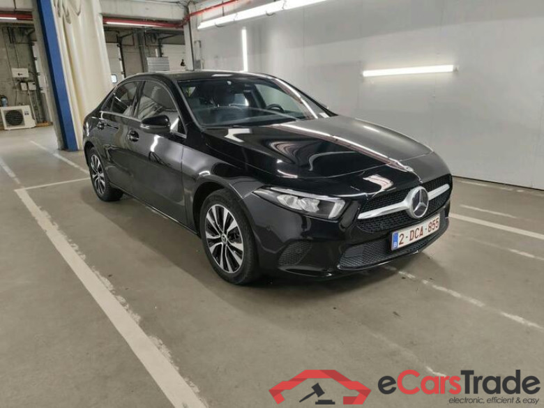 Mercedes A-Klasse Limousine A-Klasse Limousine A 250 e Business Line (PHEV) 160kW/218pk  4D/P Auto-7 #2