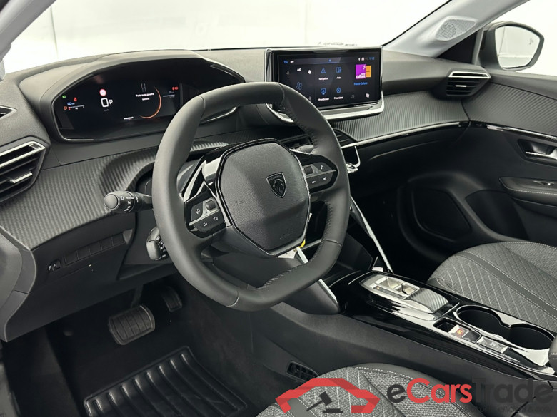 Peugeot 208 Allure 1.2 Hybrid 110ch #6