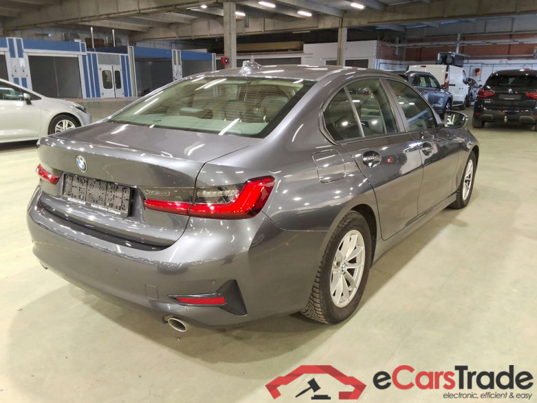 BMW 3 DIESEL - 2019 318 dA AdBlue #4