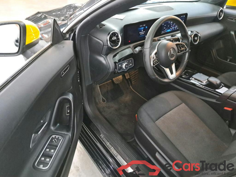 MERCEDES-BENZ CLA SHOOTING BRAKE 2.0 CLA 180 D BUSINESS SOLUTION DCT #4
