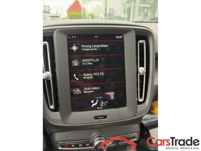 VOLVO XC40 1.5 T2 Momentum Core Geartronic #3