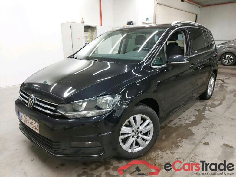 VOLKSWAGEN - VW  TOURAN TDi 122PK Highline With App Connect & Two Individual Rear Seats & Power Foldable Towing Hook #1