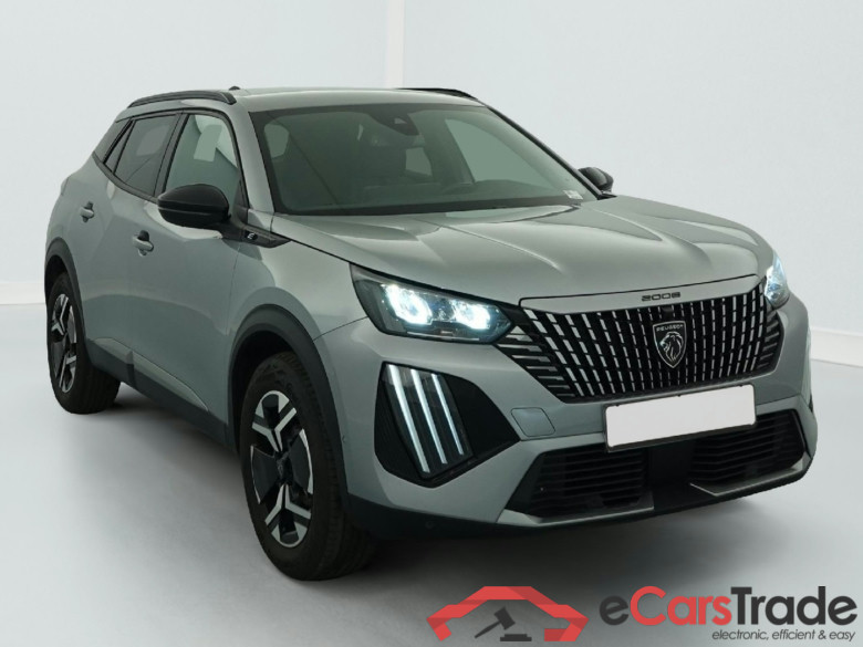 Peugeot 2008 Allure 50 kWh 136 ch #1