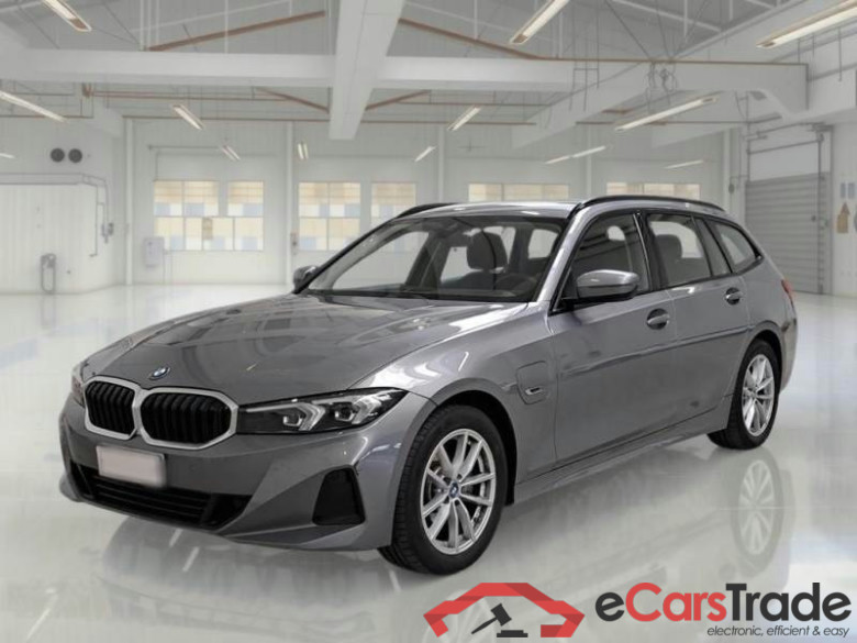 BMW SERIE 3 / 2022 / 5P / STATION WAGON 320E TOURING AUTO #1