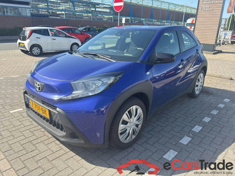 TOYOTA Aygo X 1.0 VVT-i S-CVT Play #1