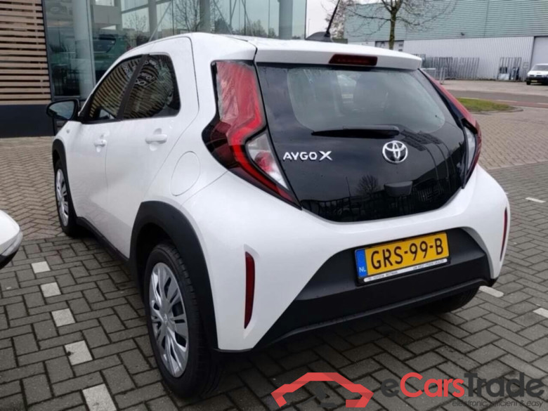 TOYOTA Aygo X 1.0 VVT-i MT Play #3