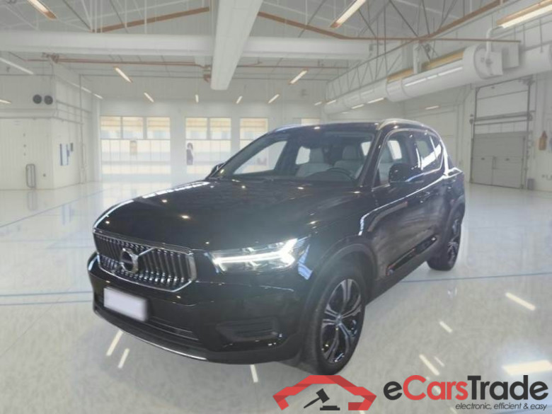 VOLVO XC40 / 2017 / 5P / FUORISTRADA T4 PLUG-IN HYBRID AUTO RECHARGE INSCR N1 #1