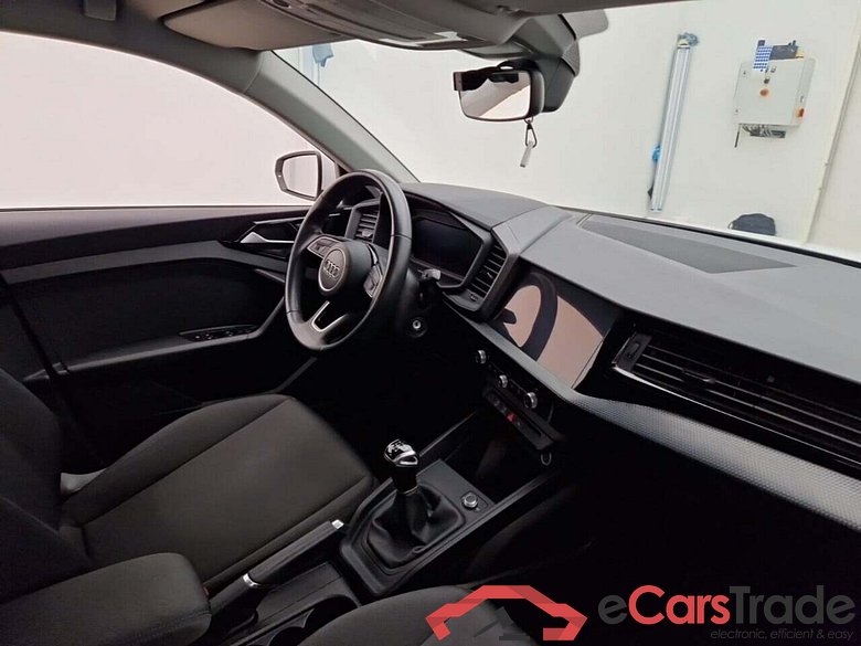 AUDI A1 SPORTBACK 1.0 25 TFSI ATTRACTION #3