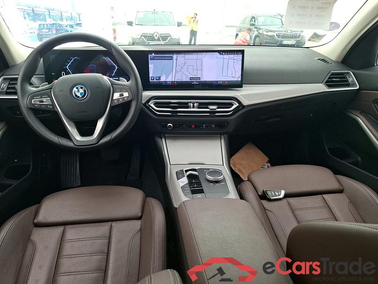 BMW Série 3 Berline / 2022 / 4P / Berline 320e 204ch Business Design BVA8 Hybride #5