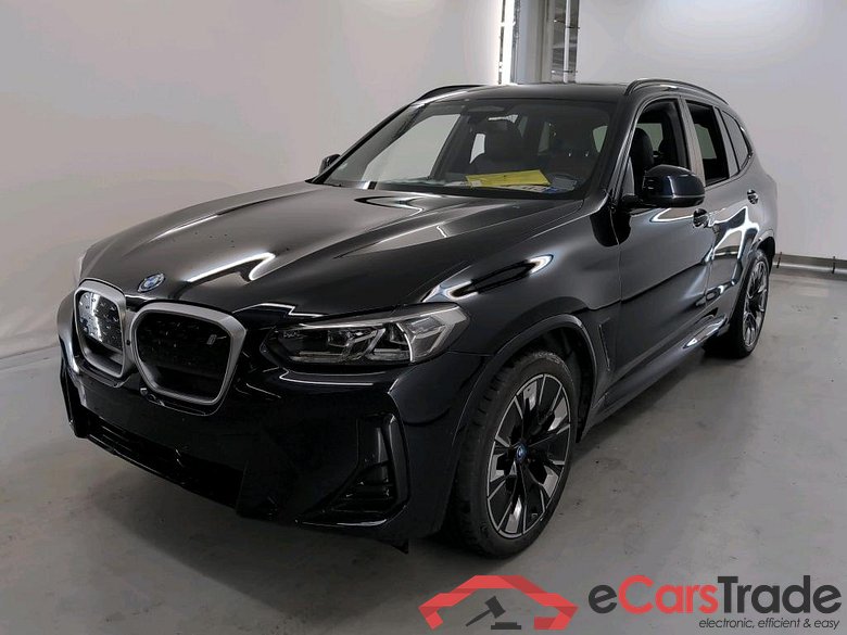 BMW IX3 80KWH AUTO
