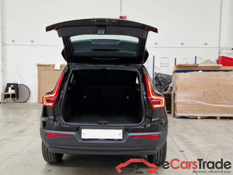 VOLVO XC40 / 2017 / 5P / SUV T2 MOMENTUM CORE #5