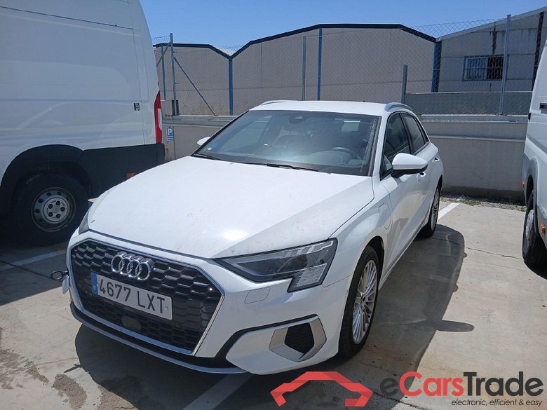 AUDI A3 / 2020 / 5P / berlina con portón Sportback Advanced 40 TFSI e 150kW S tro