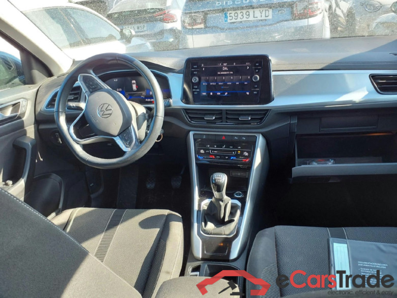 VOLKSWAGEN T-Roc 2.0 TDI 115 CV #2