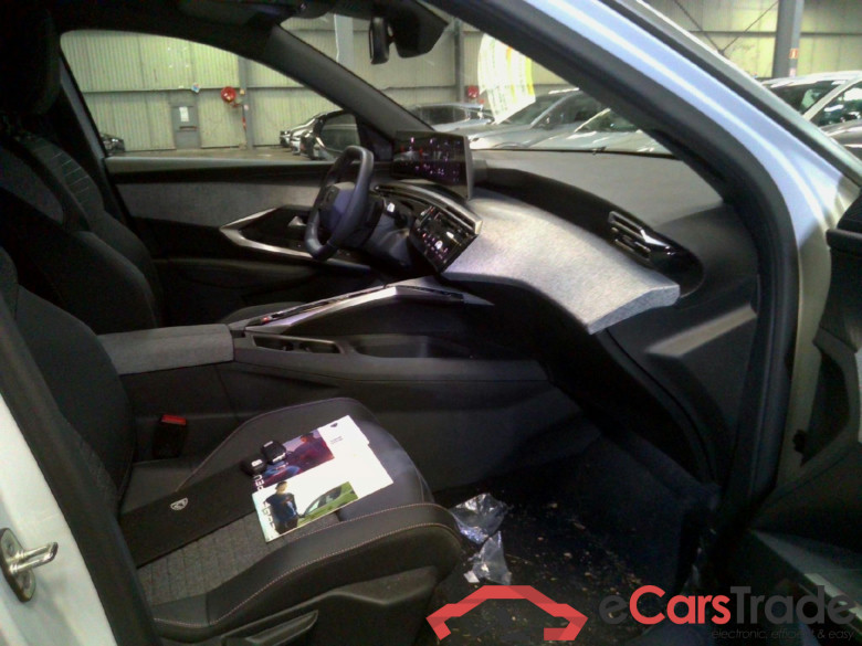 Peugeot 5008 Allure Hybrid 145 ch e-DCS6 #3