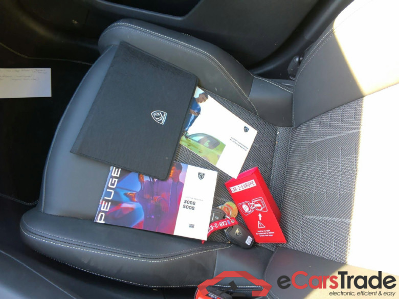 Peugeot 5008 GT Hybrid 145 ch e-DCS6 #6