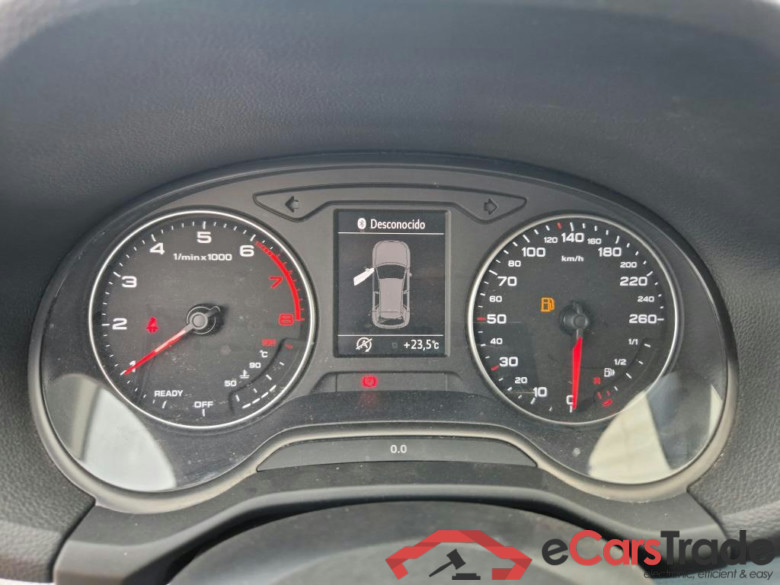 AUDI Q2 / 2016 / 5P / todoterreno Design 30 TFSI 85kW (116CV) (AC) #4