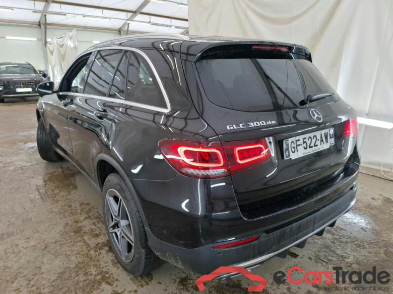 MERCEDES-BENZ GLC / 2019 / 5P / SUV 2.0 GLC 300 DE AMG LINE 4MATIC #2