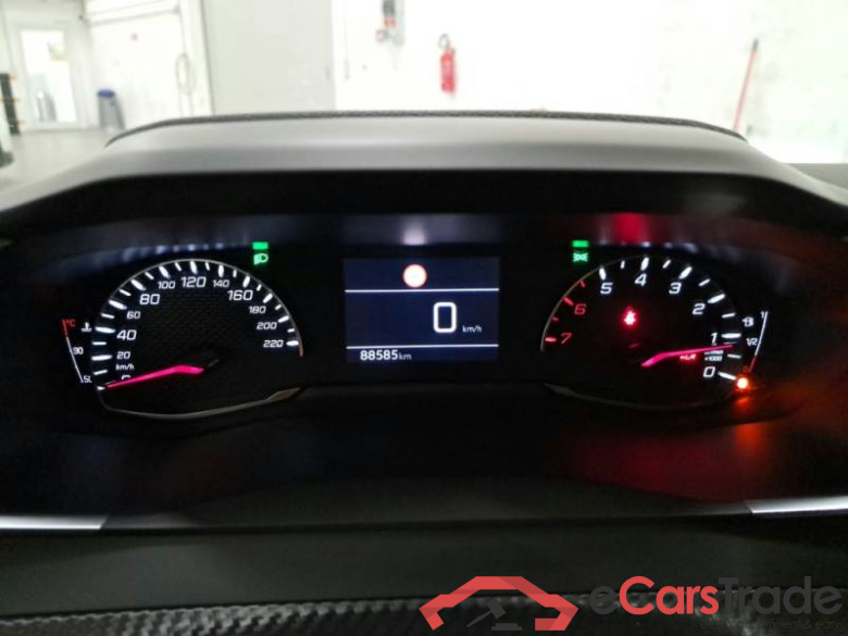 PEUGEOT 208 / 2019 / 5P / BERLINA ACTIVE PACK BLUEHDI 100 S/S #4