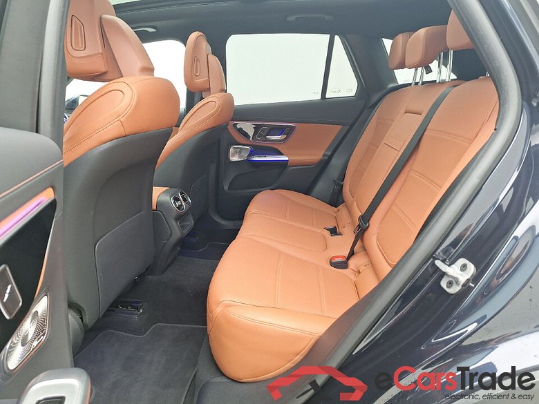 Mercedes, GLC '22 PHEV, Mercedes-Benz GLC GLC 300 e 4MATIC Luxury Line 5d #4
